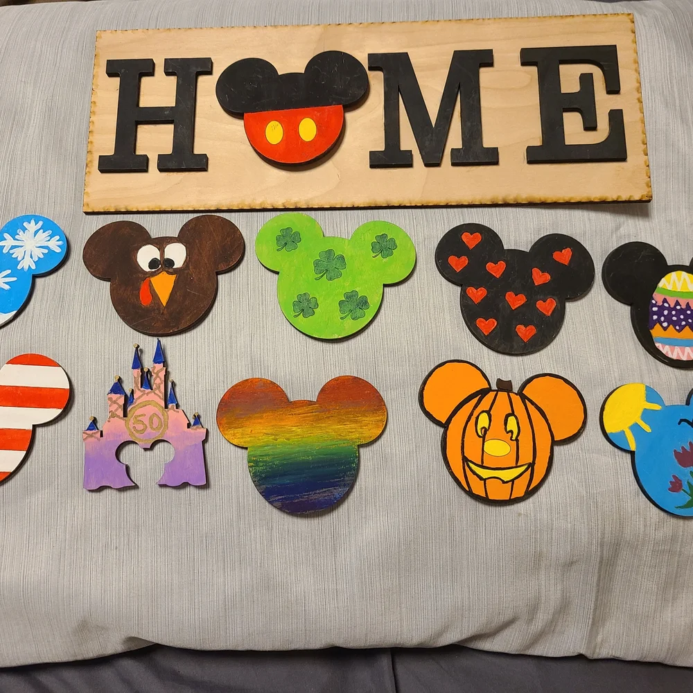 Disney Home Accents Decor with Mickey Mouse Theme - Picture 9 of 11